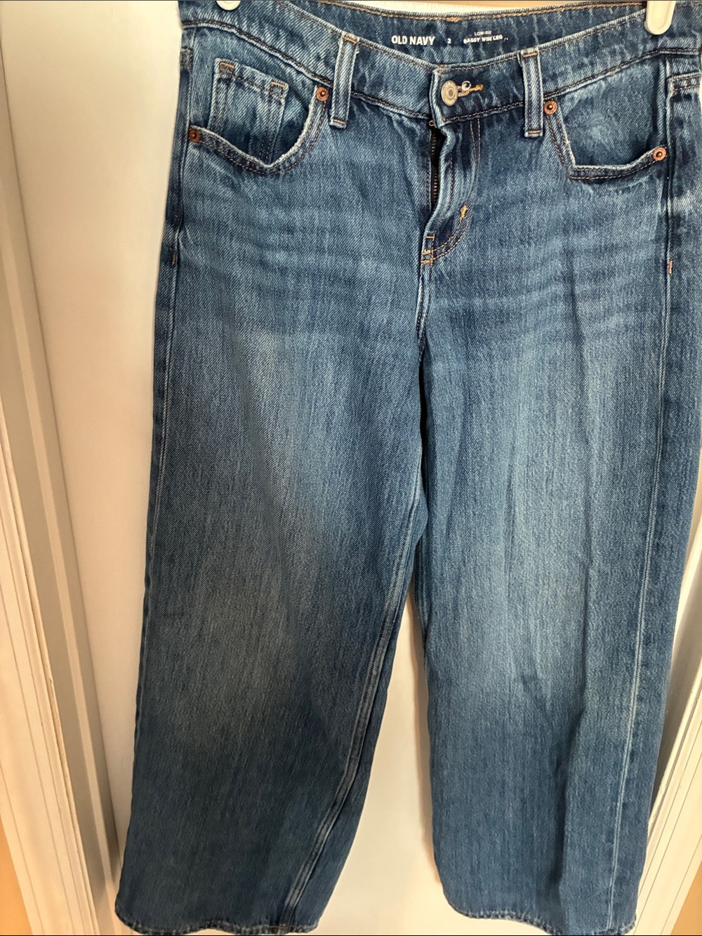 Old Navy Women's Medium Blue Straight-Leg Jeans